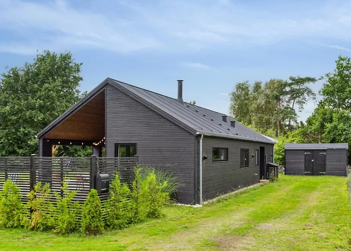 Modern Sleek House In *